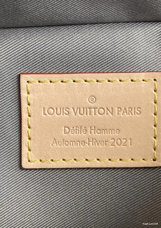 LOUIS HANDLE VUITTON TRUNK 0328